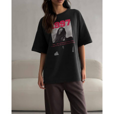 Жіноча футболка з принтом "1997" чорного кольору