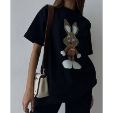 Жіноча футболка з зайцем із куліра