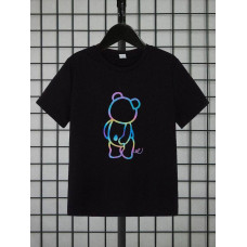 Жіноча футболка з принтами ведмедя